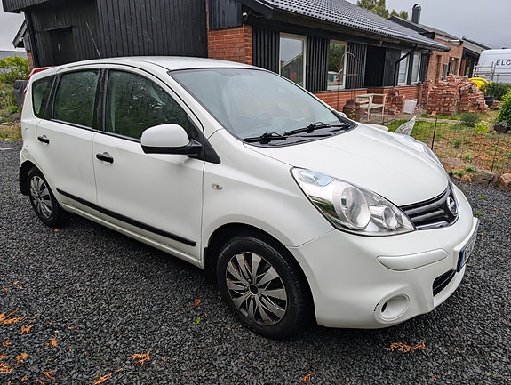 Nissan Note 2 of 11