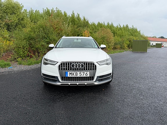 Audi A6 allroad 2 of 10
