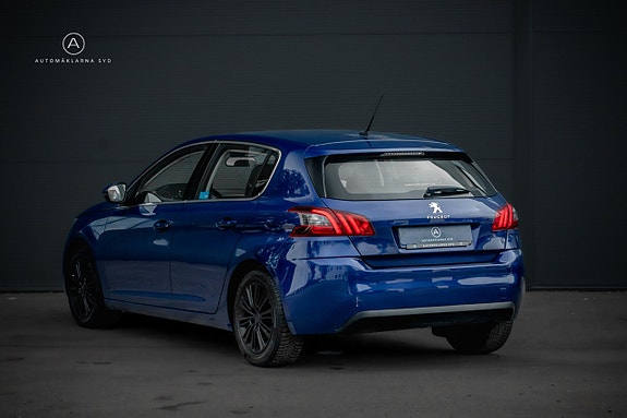 Peugeot 308 19 of 21