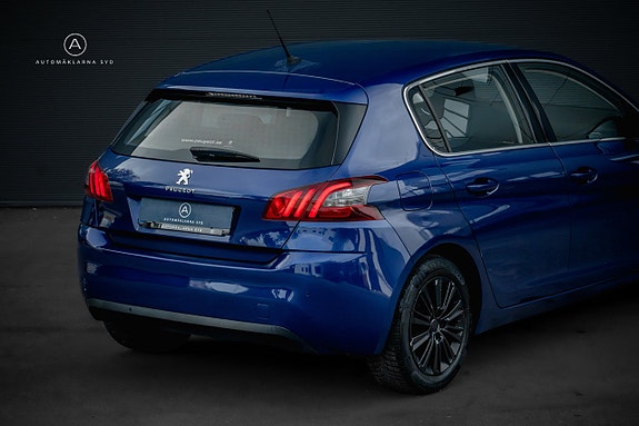 Peugeot 308 15 of 21