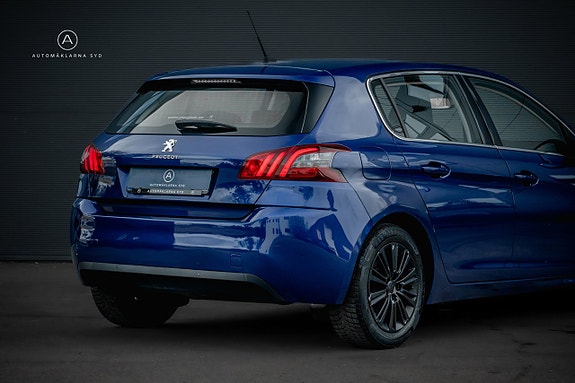 Peugeot 308 16 of 21