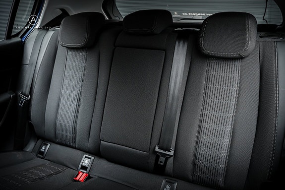 Peugeot 308 11 of 21
