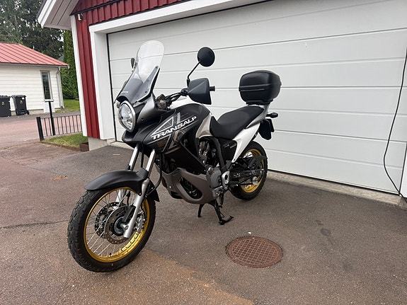 Honda XL700V 4 of 10