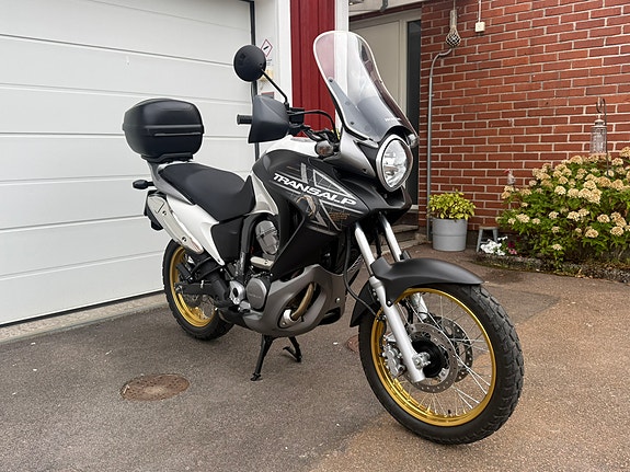 Honda XL700V 2 of 10