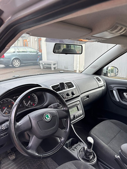 Skoda Fabia 3 of 5