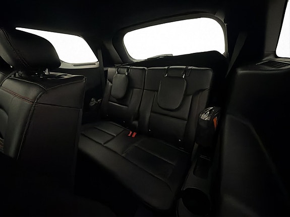 Ford Explorer 18 of 30