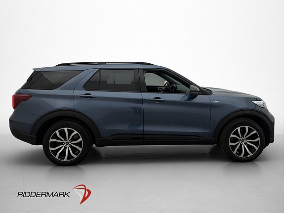 Ford Explorer 9 of 30