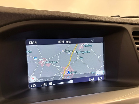 Volvo V60 13 of 16