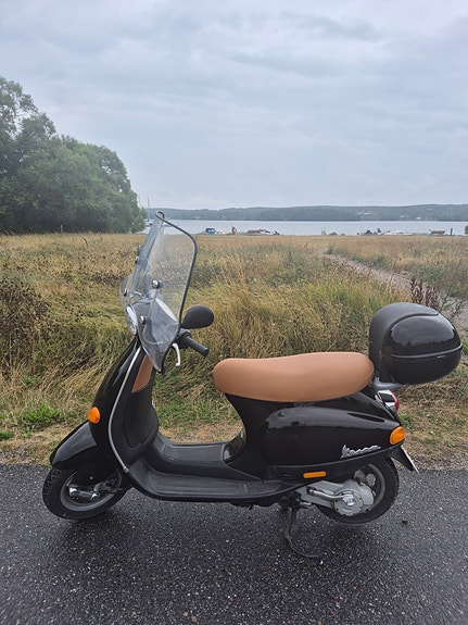 Piaggio Vespa Et4 50 2 of 4