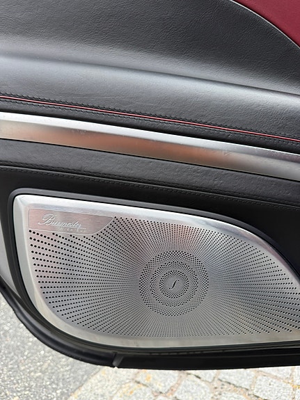 Mercedes-Benz S63 11 of 14