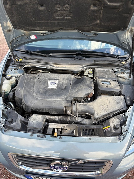 Volvo V50 9 of 16