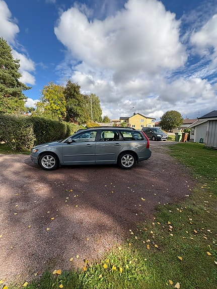 Volvo V50 4 of 16