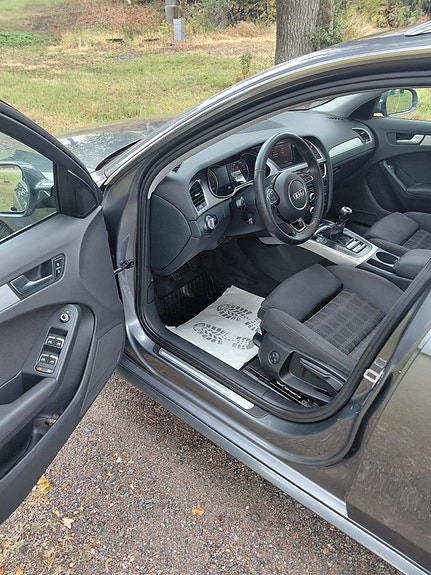 Audi A4 3 of 18