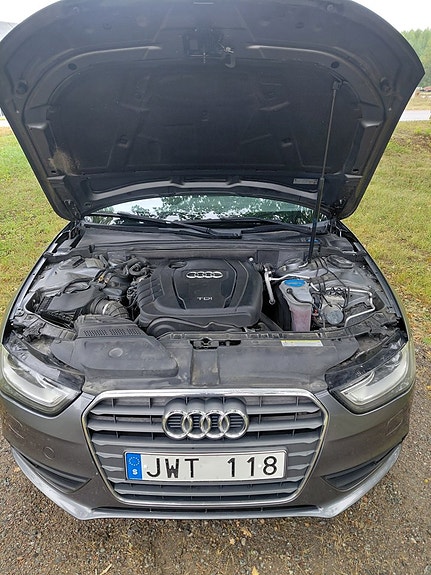 Audi A4 9 of 18