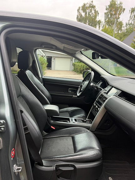 Land Rover Discovery Sport 7 of 9