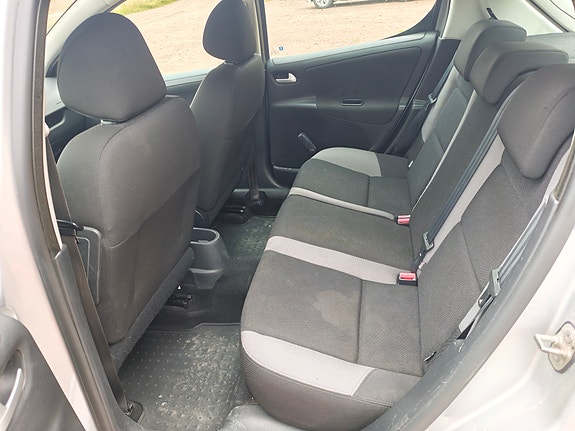 Peugeot 207 6 of 13
