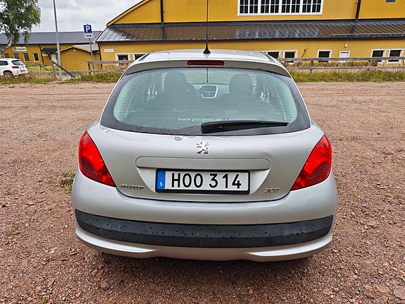 Peugeot 207 3 of 13