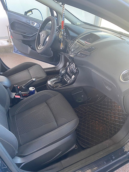 Ford Fiesta 5 of 5