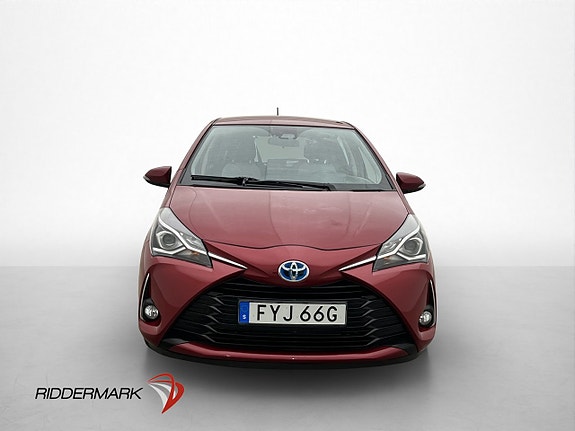 Toyota Yaris 2 of 29