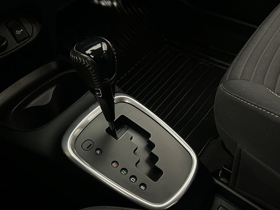 Toyota Yaris 20 of 29