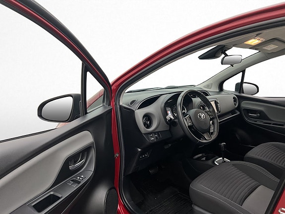 Toyota Yaris 9 of 29