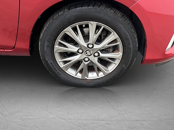 Toyota Yaris 29 of 29