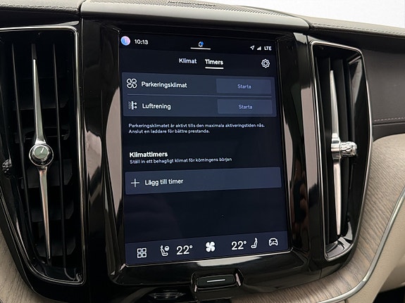 Volvo XC60 22 of 30
