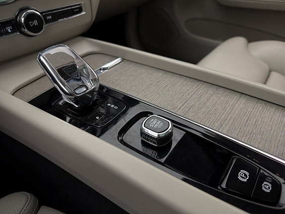 Volvo XC60 28 of 30