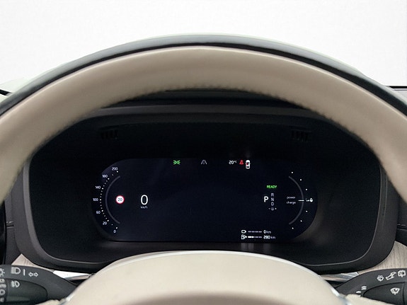 Volvo XC60 16 of 30