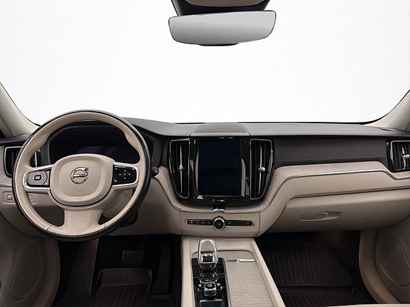Volvo XC60 30 of 30