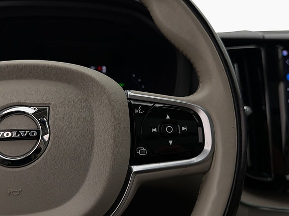 Volvo XC60 17 of 30
