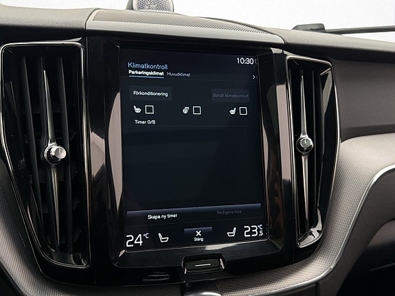 Volvo XC60 24 of 30