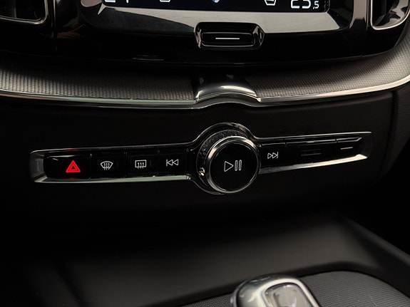 Volvo XC60 29 of 30