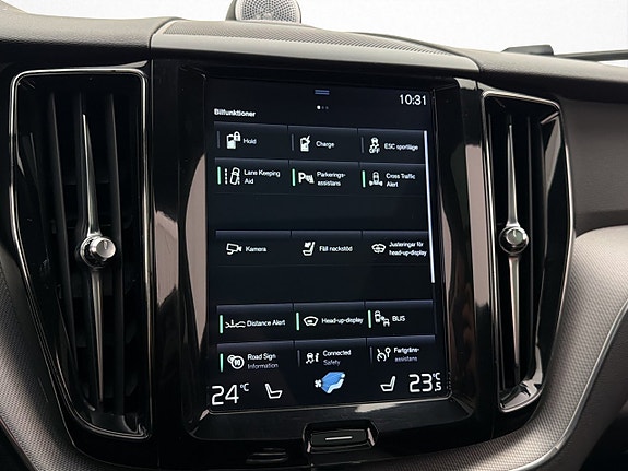 Volvo XC60 26 of 30