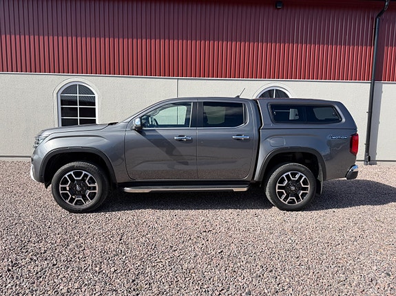 Volkswagen Amarok 5 of 16