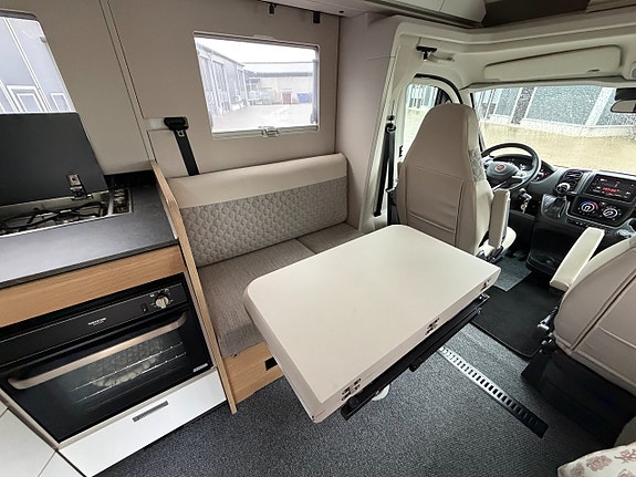 Adria Adria Mobil Coral 670 2.2 MultiJet Automatisk, 160 hk 21 of 30