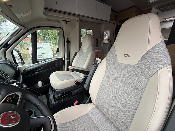Adria Adria Mobil Coral 670 2.2 MultiJet Automatisk, 160 hk 10 of 30