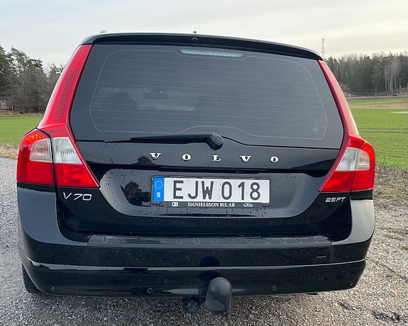 Volvo V70 9 of 10