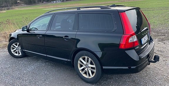Volvo V70 7 of 10
