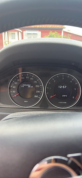 Volvo V70 5 of 6