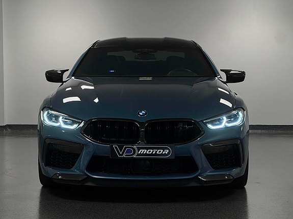 BMW M8 8 of 26