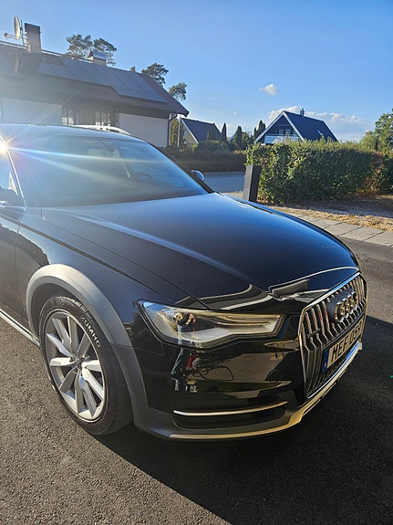 Audi A6 allroad 2 of 4