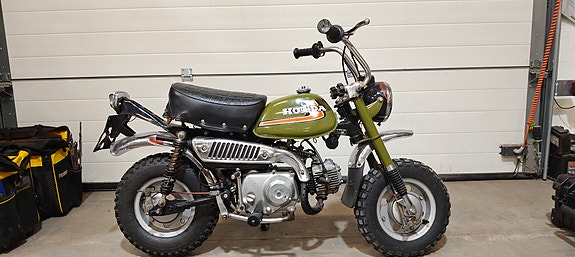 Honda Monkey Z50J 2 of 5