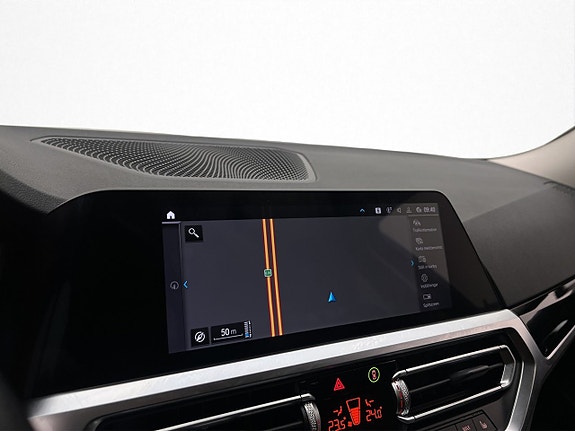 BMW 330e 13 of 30