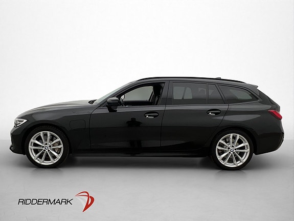 BMW 330e 4 of 30