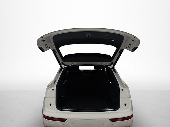 Audi Q5 9 of 30