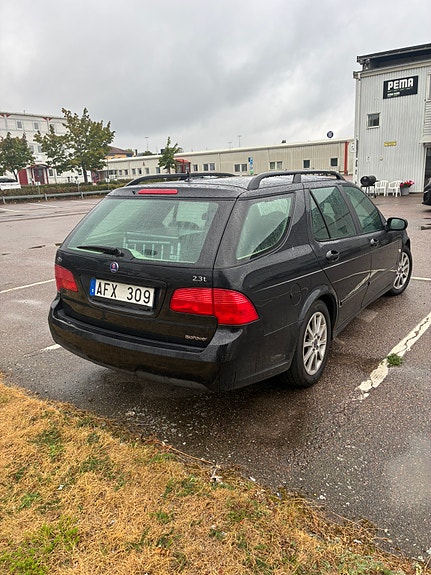 Saab 9-5 4 of 4