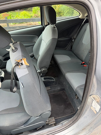Ford Ka 8 of 11