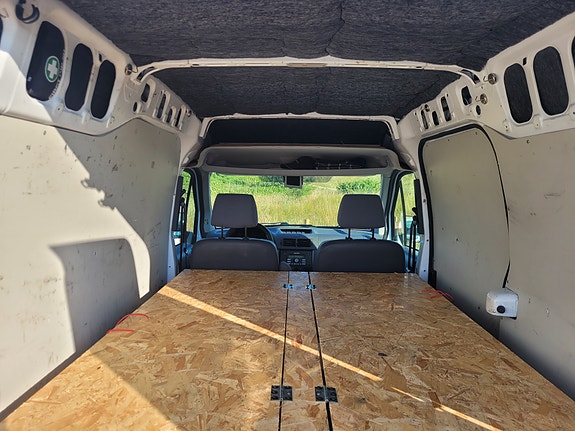 Ford Transit Connect Camper Van 6 of 20