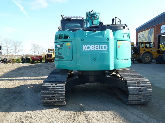 Kobelco SK270SRLC-7 2 of 11
